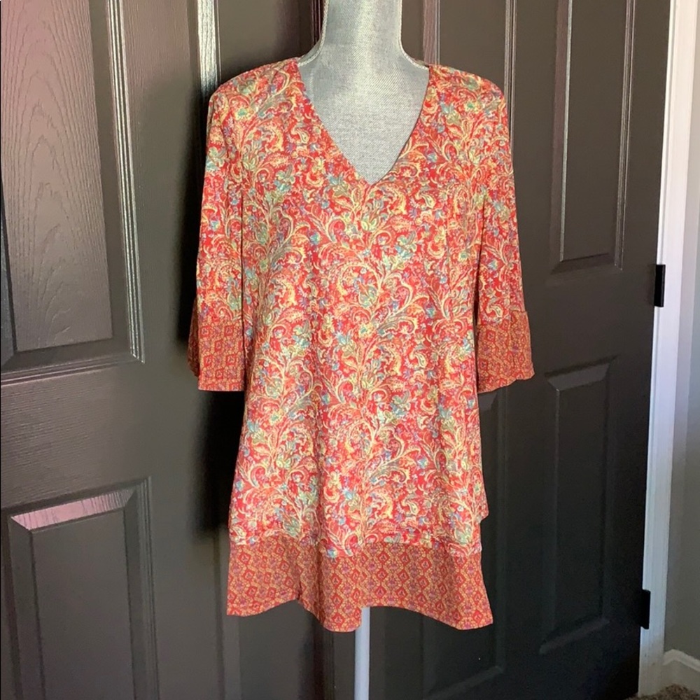 NWT women Suzanne Betro floral top size Large